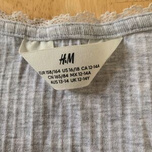 Cropped long sleeve shirt !